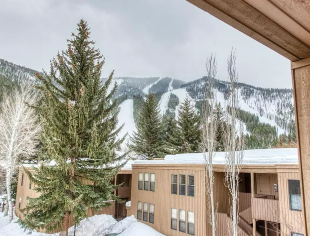 Sawtooth #34 hotel detail image 2