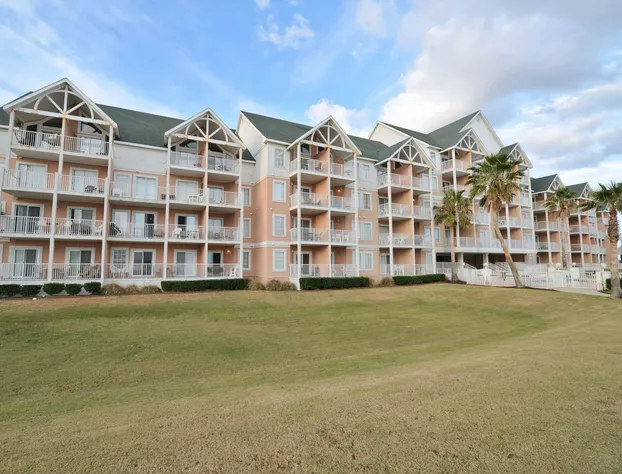 Grand Beach Condominiums by Wyndham Vacation Rentals hotel detail image 2