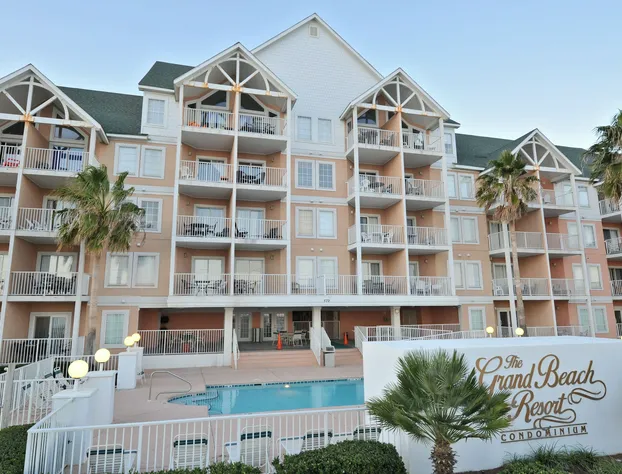 Grand Beach Condominiums by Wyndham Vacation Rentals hotel detail image 3