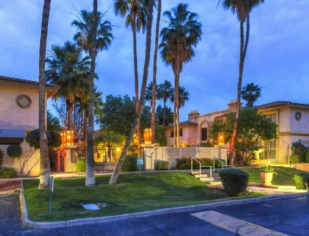 Private Resort Community Surrounded by Mountains w 3 Pool Spa Complexes ALL HEATED & OPEN 24 7 365 hotel detail image 3