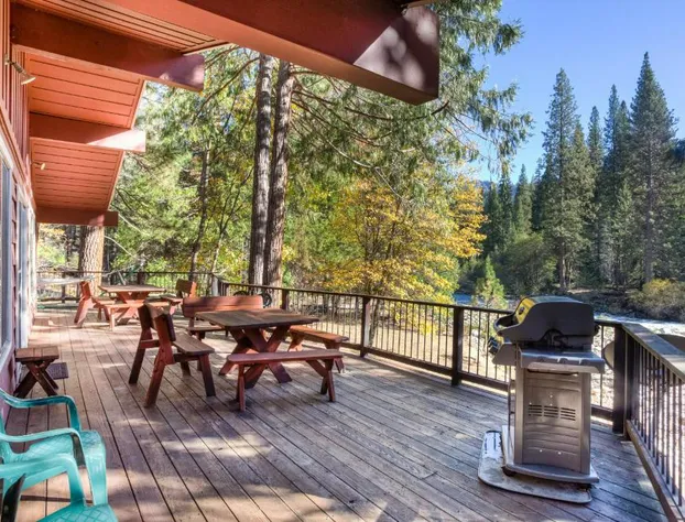 64 River Lodge hotel detail image 2