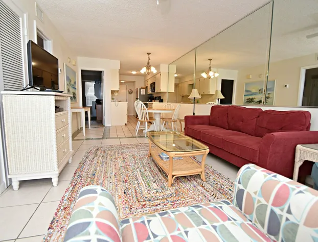 Island Shores hotel detail image 4