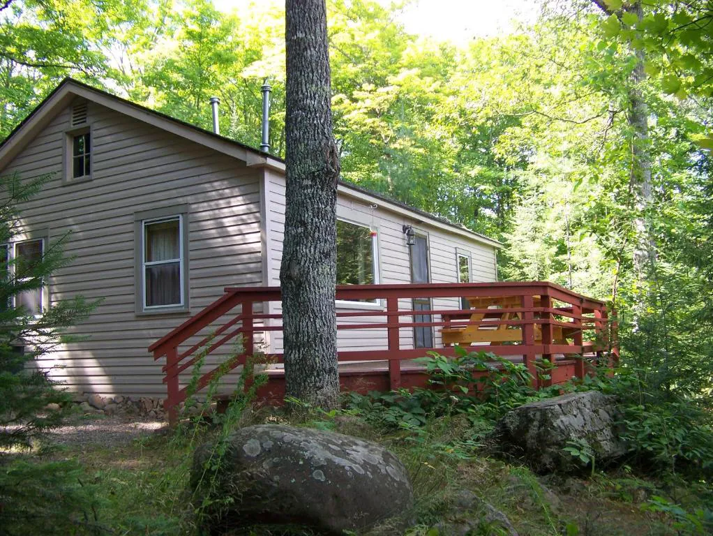 Oak Ridge hotel hero