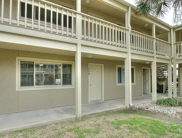 Courtyard #115 1 Bedroom Condo By Redawning hotel detail image 1
