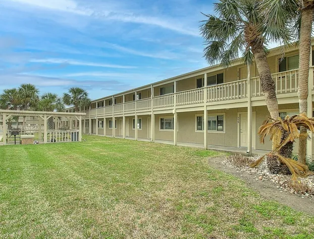 Courtyard #115 1 Bedroom Condo By Redawning hotel detail image 3