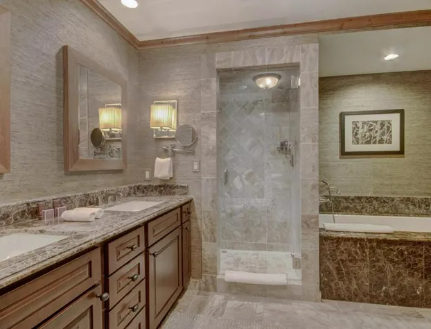 Ritz 2br Plus Den Rrr217 Rrri hotel detail image 4