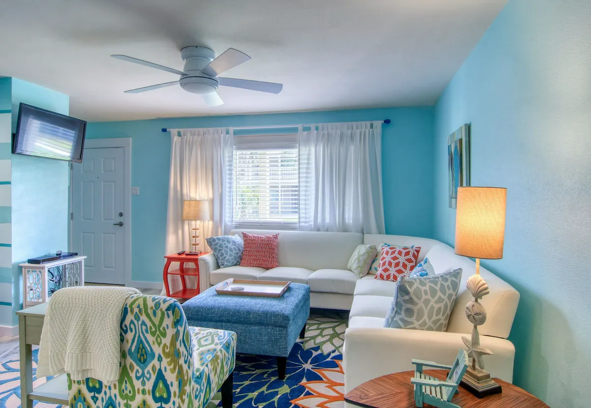 Courtyard #126 1 Bedroom Condo By Redawning hotel hero