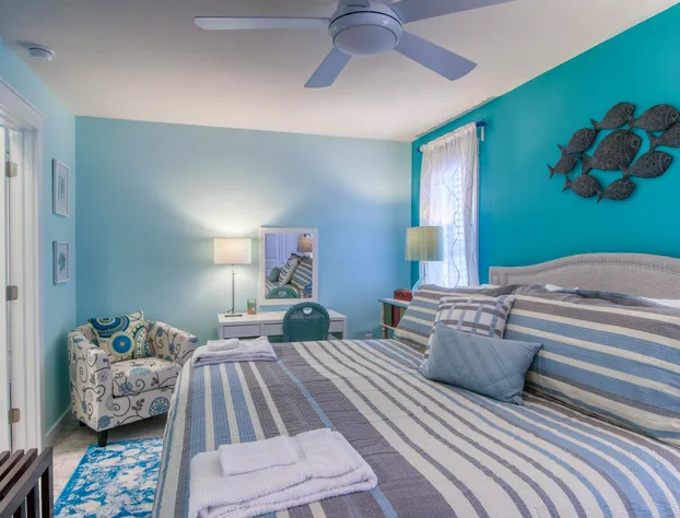 Courtyard #126 1 Bedroom Condo By Redawning hotel detail image 4