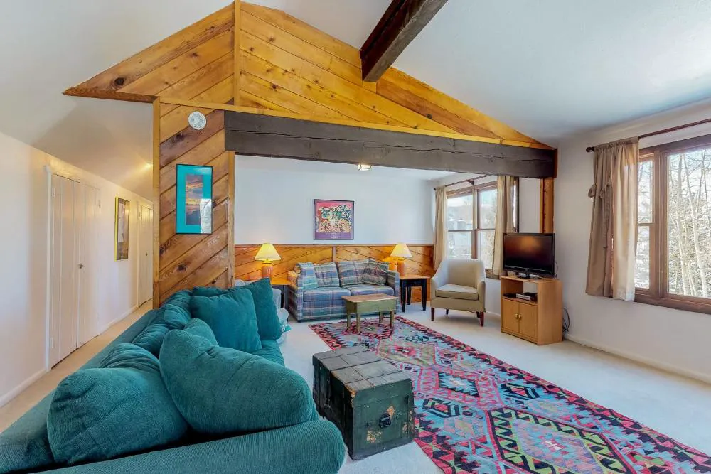 Manorhouse Hideaway hotel hero