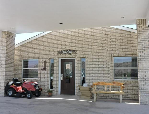 Riata Inn hotel detail image 2