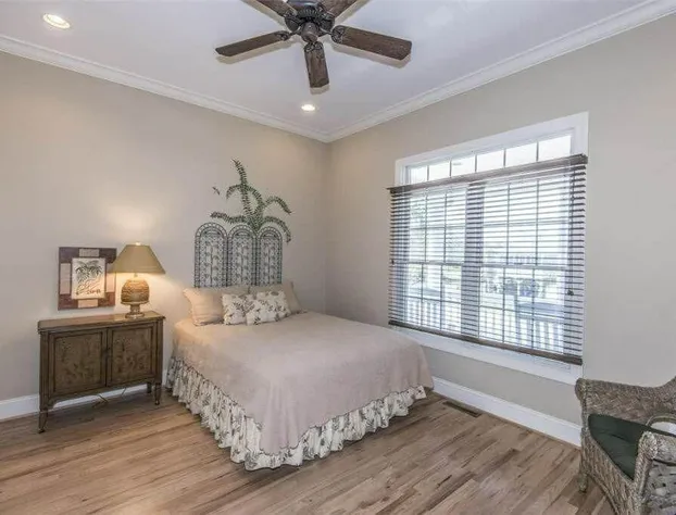 Four Seasons hotel detail image 4