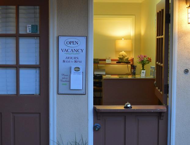 Beachcomber Inn hotel detail image 2