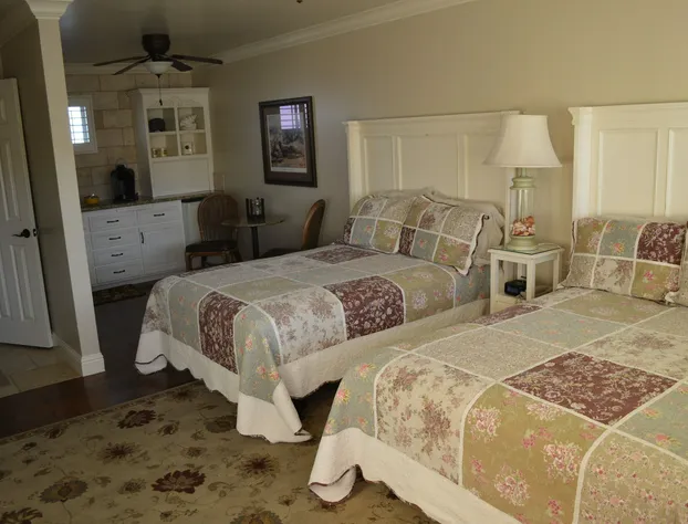 Beachcomber Inn hotel detail image 4