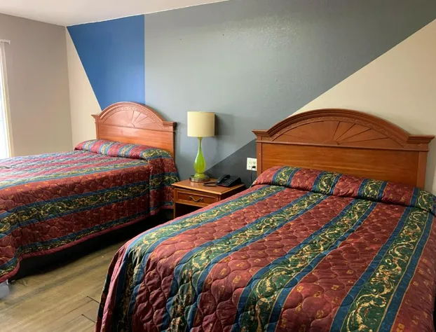 Royal Inn & Suites hotel detail image 4