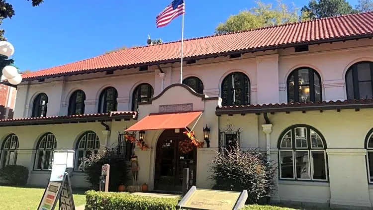 Hotel Hale hotel hero