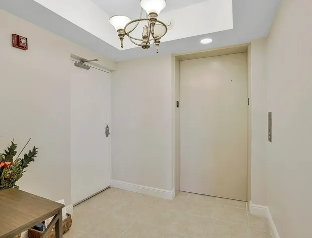 Serano 706 hotel detail image 1