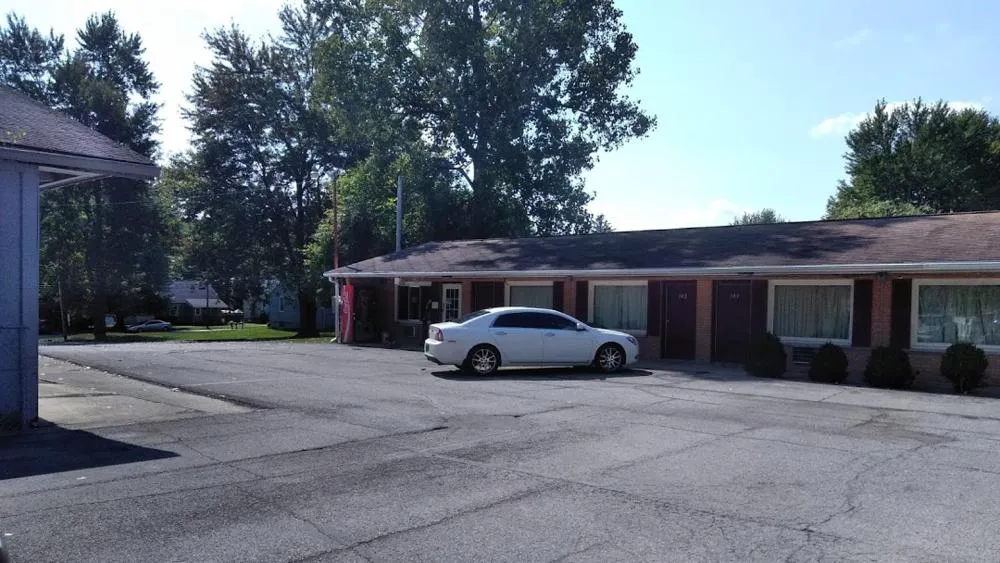 Rainbow Motel hotel hero