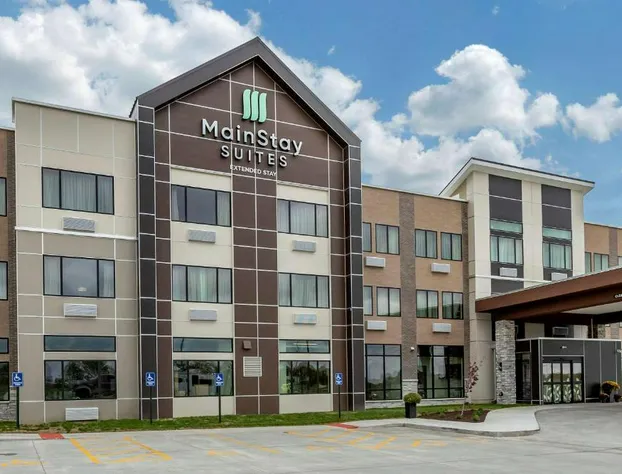 MainStay Suites Waukee - West Des Moines hotel detail image 2