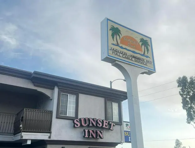 Sunset inn &Suites hotel detail image 1