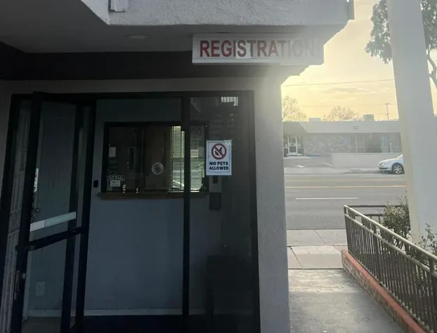 Sunset inn &Suites hotel detail image 4