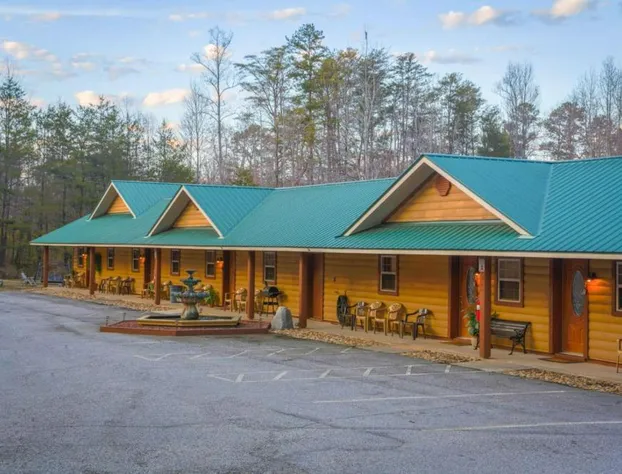 Nacoochee valley motel hotel detail image 1