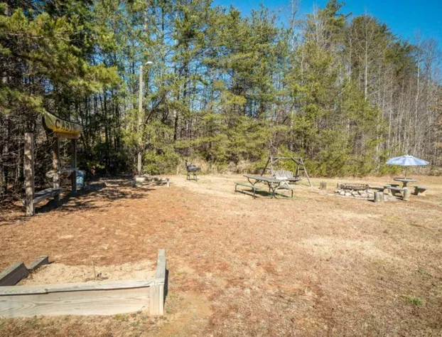 Nacoochee valley motel hotel detail image 4