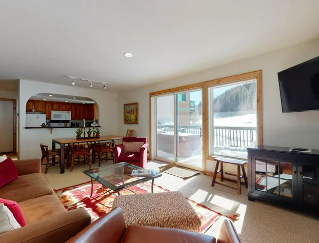 Cute 2 Bedroom East Vail Condo #1202 with Shuttle hotel detail image 2