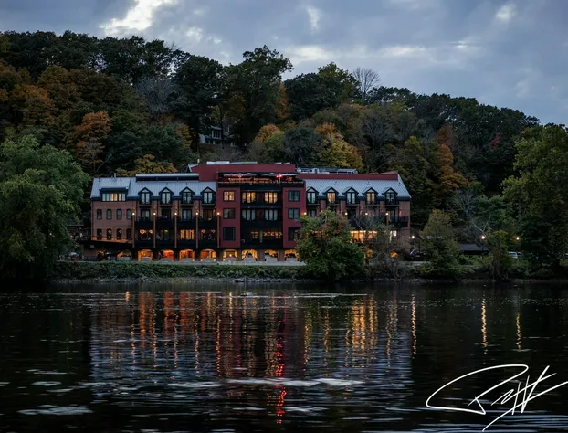 River House at Odette's hotel detail image 2