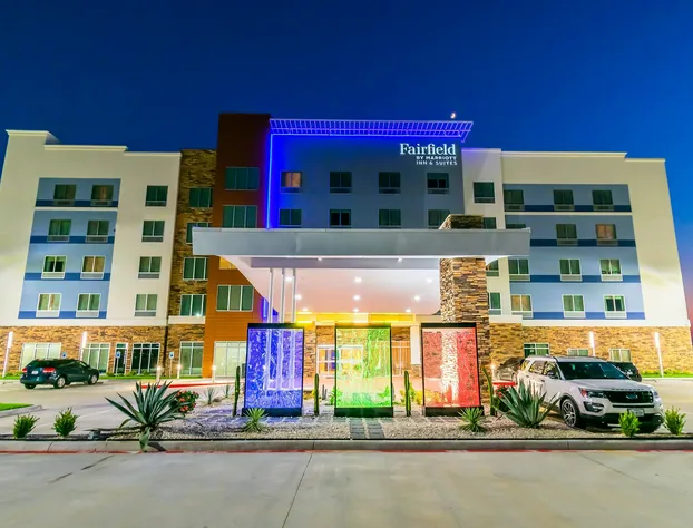 Fairfield Inn & Suites by Marriott Houston League City hotel detail image 1