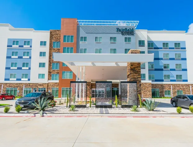 Fairfield Inn & Suites by Marriott Houston League City hotel detail image 4