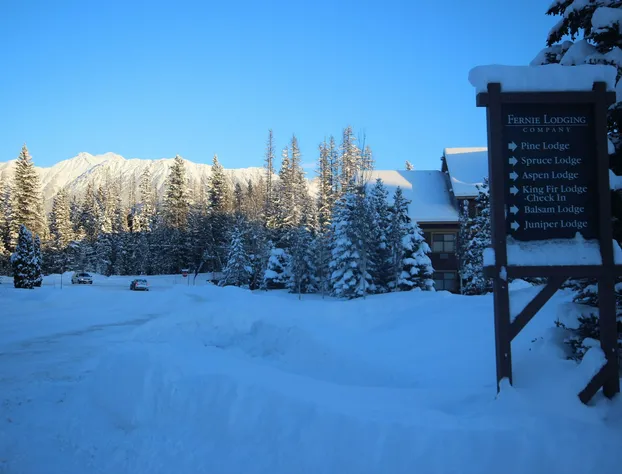 Timberline Lodges by Fernie Lodging Co hotel detail image 3
