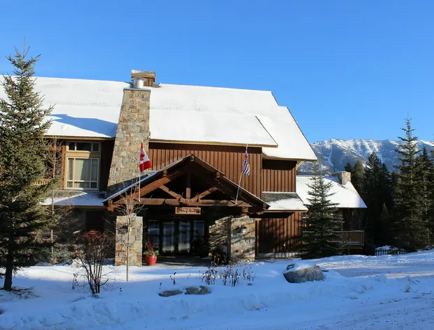Timberline Lodges by Fernie Lodging Co hotel detail image 4