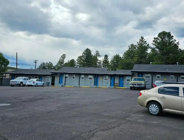 Travelers Inn hotel detail image 1