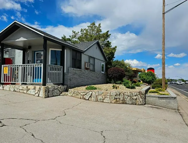 Travelers Inn hotel detail image 4