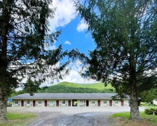 Coach Stop Motel hotel hero