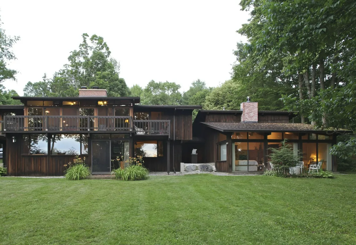 Tanglewood Suites hotel hero