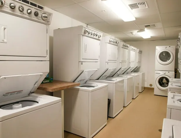 Brooks Camp hotel detail image 4