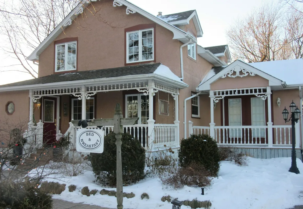 Matisse Bed & Breakfast hotel hero