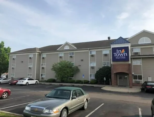 InTown Suites Extended Stay Cincinnati OH - Fairfield hotel detail image 1