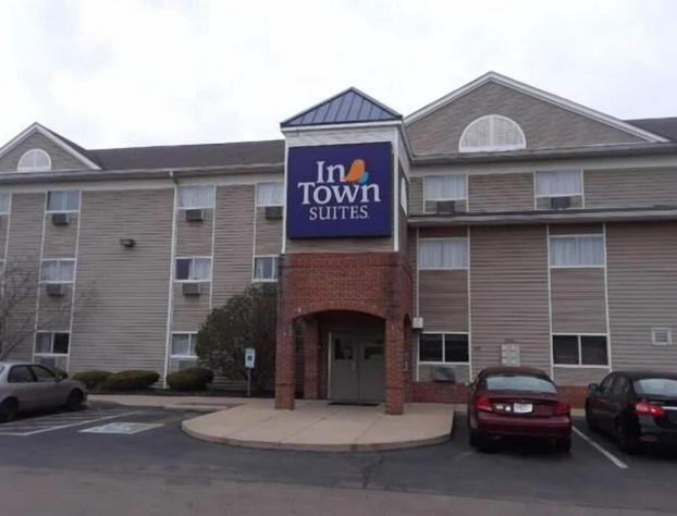 InTown Suites Extended Stay Cincinnati OH - Fairfield hotel detail image 1