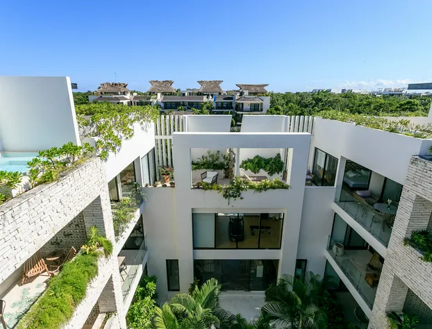 Beautifully Minimalistic Studio Wrapped in Nature by Stella Rentals hotel detail image 2