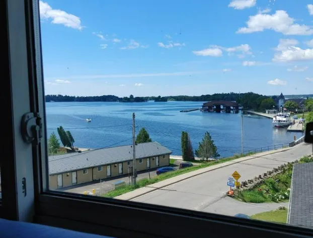 Stonewater Manor hotel detail image 3