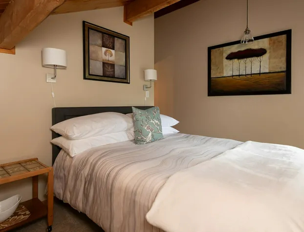 Mount Robson Mountain River Lodge hotel detail image 4