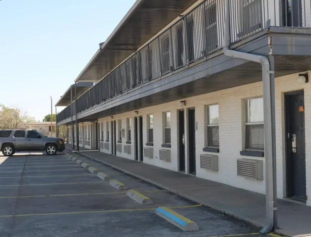 Hobbs Family Inn hotel detail image 4