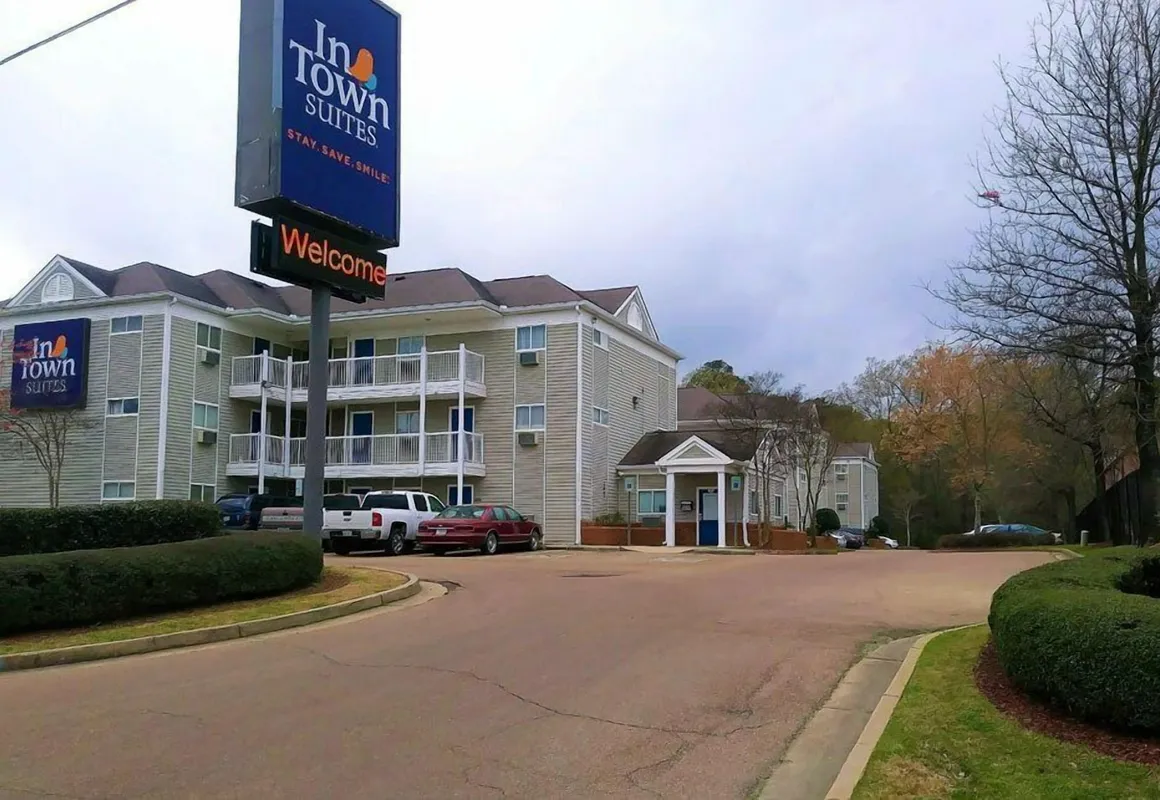 Intown Suites Extended Stay Jackson Ms hotel hero