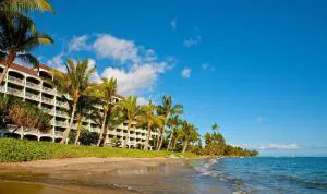 Lahaina Shores hotel hero