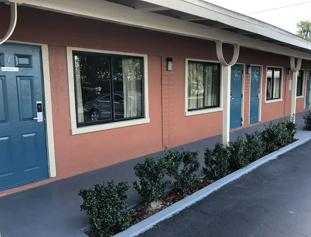 Ocala Cove Motel hotel detail image 2