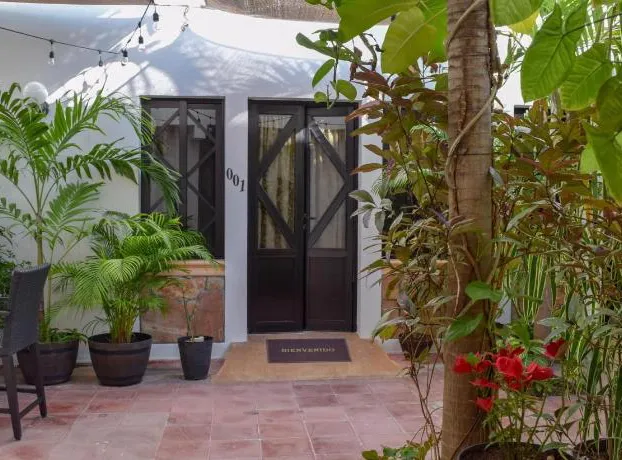 Hotel & Restaurant Bucaneros, Isla Mujeres hotel detail image 2