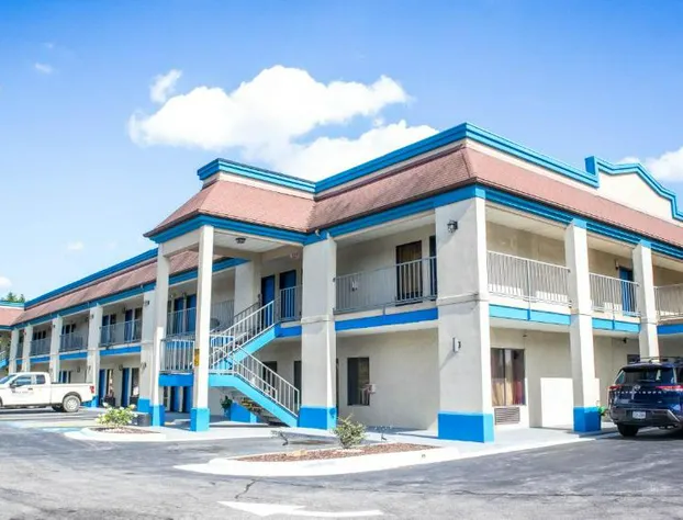 Executive Inn hotel detail image 1