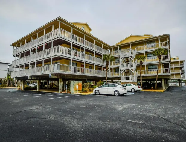 Lagoon Run 311 2 Bedroom Condo by RedAwning hotel detail image 1